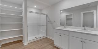 4695 W Aurora Street Gallery 24