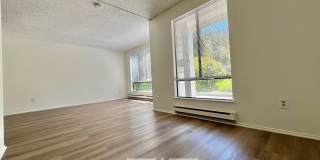 Sweet 2nd floor  studio condo at resort-like Watergate by the Bay in Emeryville! Gallery 1