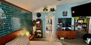 Beautifully updated home IN THE BLUFFS! Gallery 12