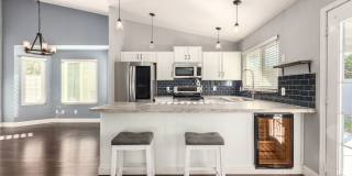 Fantastic Chandler Home Without Carpet! Gallery 6