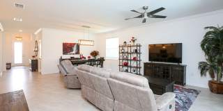 ** 4/3 HEATED POOL AND SPA FURNISHED HOME MODERN IN HIGHLY DESIRED NORTH NAPLES *** AVAILABLE STARTING APRIL-NOVEMBER 2026  LONGER TERM OR SHORT TERM 3 MONTHS OR MORE ** Gallery 48