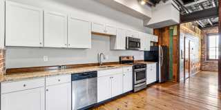 558-2D Saint Francis St Apt 2D Gallery 1