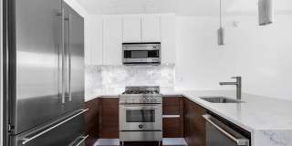 1135 45th Ave Apt 5A Gallery 1