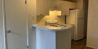 1455 N High St St Charles Apartments Gallery 15