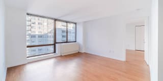 300 East 39th Gallery 11