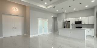 417 Paddock Street Gallery 4