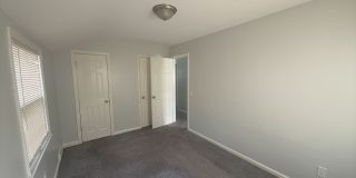 Spacious 3-Bedroom, 1.5-Bathroom Home near Highland Park Gallery 24