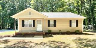 3 BR Unit Near Shoppes on Elm Gallery 1