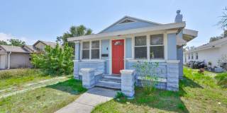 Exquisite Remodeled Retreat: 4 Bed, 1 Bath Gem in St. Petersburg Gallery 5