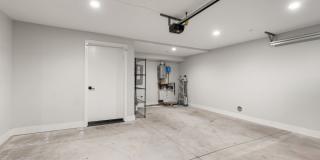 807 N Detroit St Gallery 30