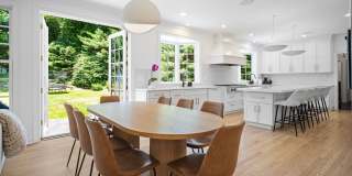 164 West Lane Gallery 12