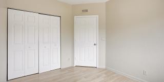1169 Golden Lakes Boulevard Gallery 18