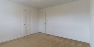 Beautifully maintained 4 bedroom, 2.5 bathroom home for rent in South Chesapeake! Gallery 42