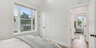 Furnished short term rental home with all utilities included Gallery 17