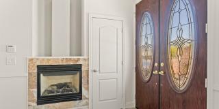Grand 4-Bedroom San Leandro Home w/ Custom Upgrades Grand 4-Bedroom San Leandro Home w/ Custom Upgrades Gallery 3