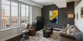 Custom House Gallery 23