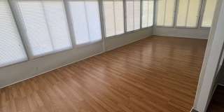 Beautiful 2Bed/2Bath with 2-Car Garage Gallery 7