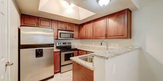 READY TO TOUR NOW! Great Townhouse with 2 Bedrooms 2 Bath! Gallery 1