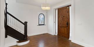 OAKLEY - Stunning executive tudor Gallery 9