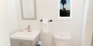 1520 Tyler House Gallery 25