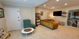 646 W Beech Street Gallery 43