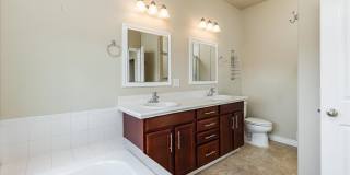 1526 Northbluff Drive Gallery 16