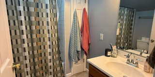 2 bedroom 2 bath condo for Rent Gallery 4