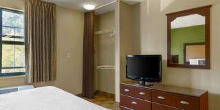 Peoria - North Gallery 11