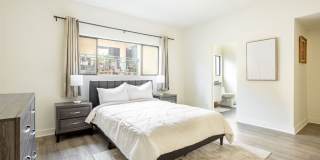 Welcome to 1823 N Fuller Ave 2 bed + 2.5 bath townhouse - where luxury meets serious style Gallery 12