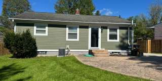 Fully Updated 3 Bedroom - 1 bathroom home - $3,000 Gallery 4