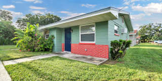 Fantastic 2br/1bath Duplex in LEALMAN HIGHLANDS, St Petersburg! Gallery 3