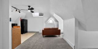 Charming 1-Bedroom Attic Apartment in the Heart of City Park West Gallery 10