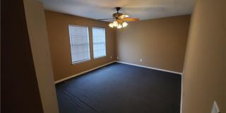 1536 W 40th Street Gallery 23