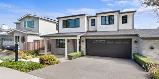 Modern Coastal Lease in Top of the World Gallery 42
