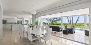 Paradise Beach Estate: Beachfront 6BR w/ Pool, Guest Suite & Pickleball Gallery 6