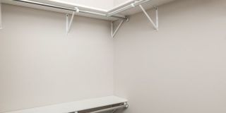 3833 N Broadway Gallery 196