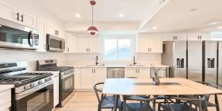 TL 1361 W 35th St - Co-Living TL 1361 W 35th St - Co-Living Gallery 24