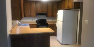 Centrally located 3 bedroom condo Gallery 9