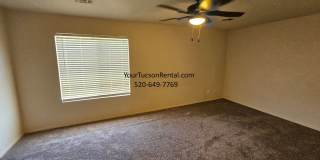 3/2 & a Loft, AC off of River Road near Oracle Road Gallery 23