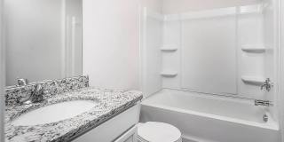 Room for Rent in 4 Bedroom Home at Trailblazer St Gallery 6