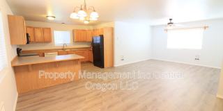 2010 NE Full Moon Dr Gallery 6