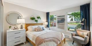 Sofi Lakeside Gallery 10