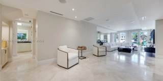 520 N Parkway Gallery 12
