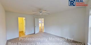 Upper Level Condo in Holton Place w/Community Pool Gallery 12