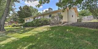 4 Bedrooms 3 Baths Johnson City Gallery 1