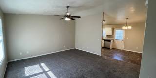 4 Bedroom 2 bath Ranch Home, with two stall garage, finished basement, in NW Lincoln. Gallery 5