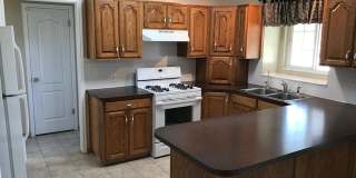 Beautiful home in Clinton with sport pad and playground Beautiful home in Clinton with sport pad and playground Gallery 1