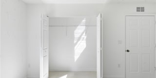 939 19th Street Gallery 25