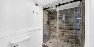 9 Madrona Gallery 6