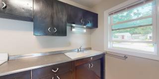 Affordable 1 Bedroom Duplex with W/D in unit Gallery 5